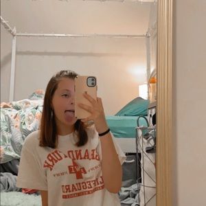 Meet your Posher, Chloe